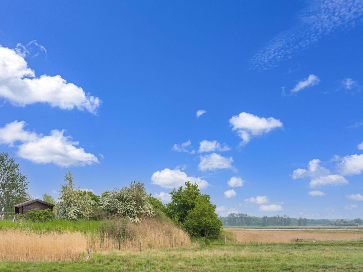 Beautiful Bungalow In Poel Near The Beach Fahrdorf  Buitenkant foto